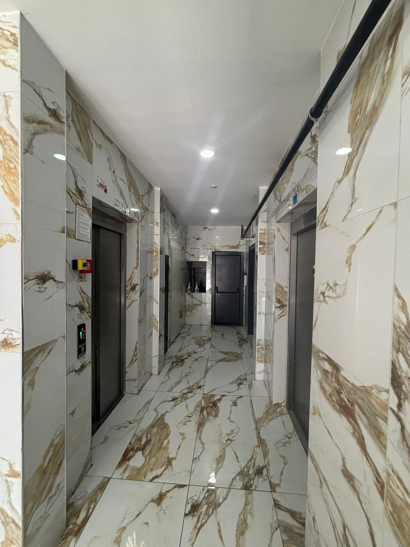 ARAŞTIRMA HASTANESİ ARKASI TAŞINMAYA HAZIR SATILIK 2+1 DAİRE