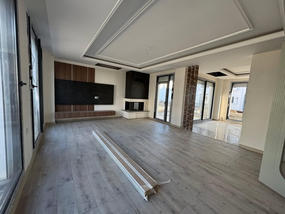 ALTINDAĞ KARŞISI 5K'DA 5+1 242M2 DUBLEKS TAŞINMAYA HAZIR VİLLA